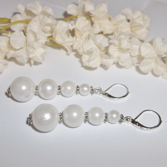 Long White Pearl Earrings Set Jewelry Beaded Fashion Accessory Dangle NWT 2859 - Picture 6 of 10